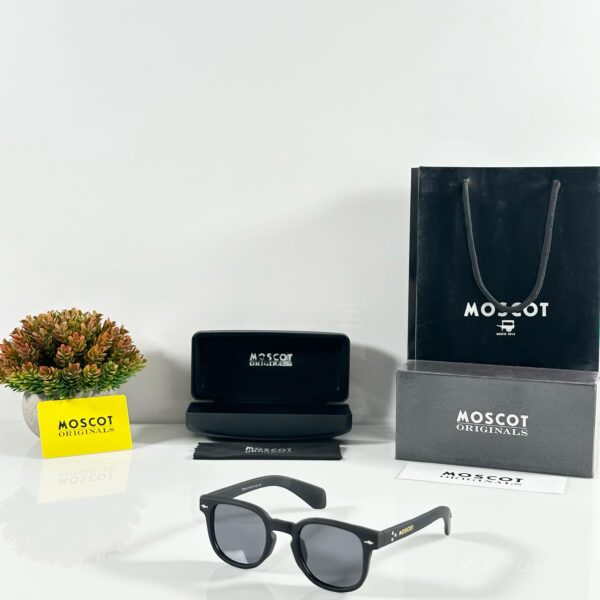 Moscot 120 Black