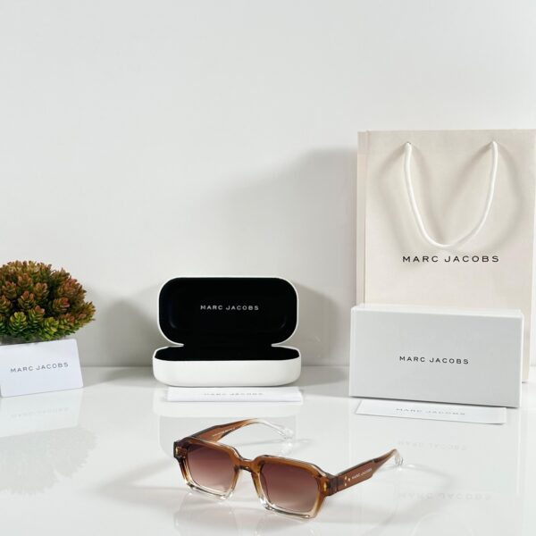 Marc_Jacobs 1116 Water Brown
